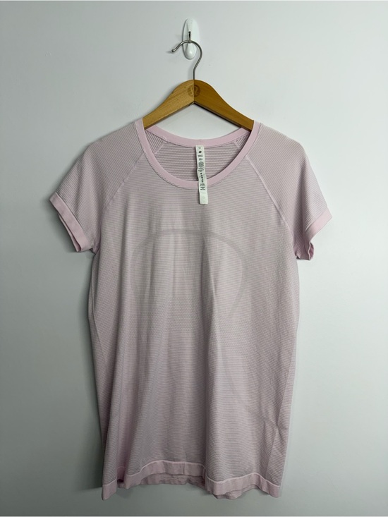 lululemon athletica Tops - Lululemon Swiftly Tech Short-Sleeve Shirt 2.0 Meadowsweet Pink Size 12